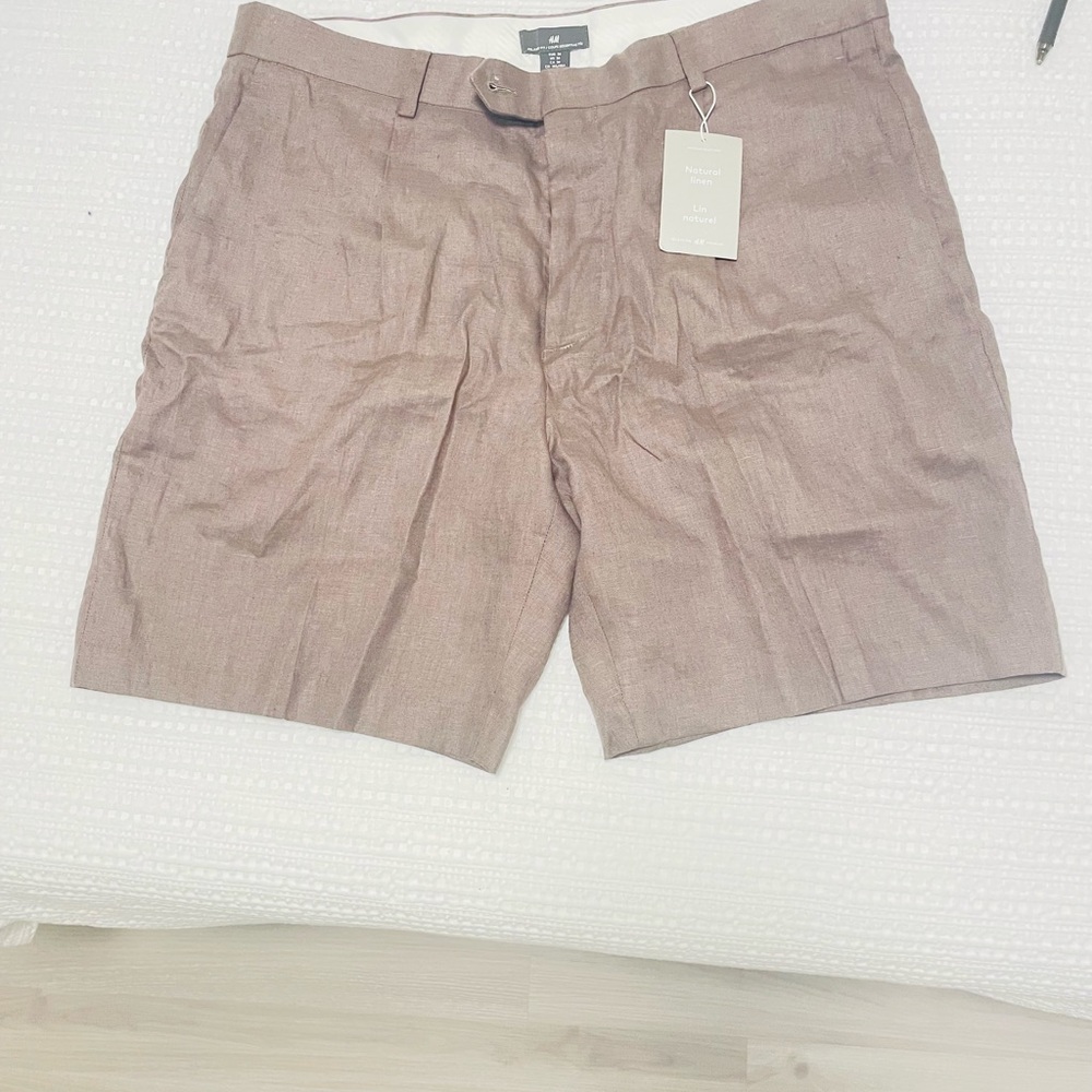 Beige shorts linen